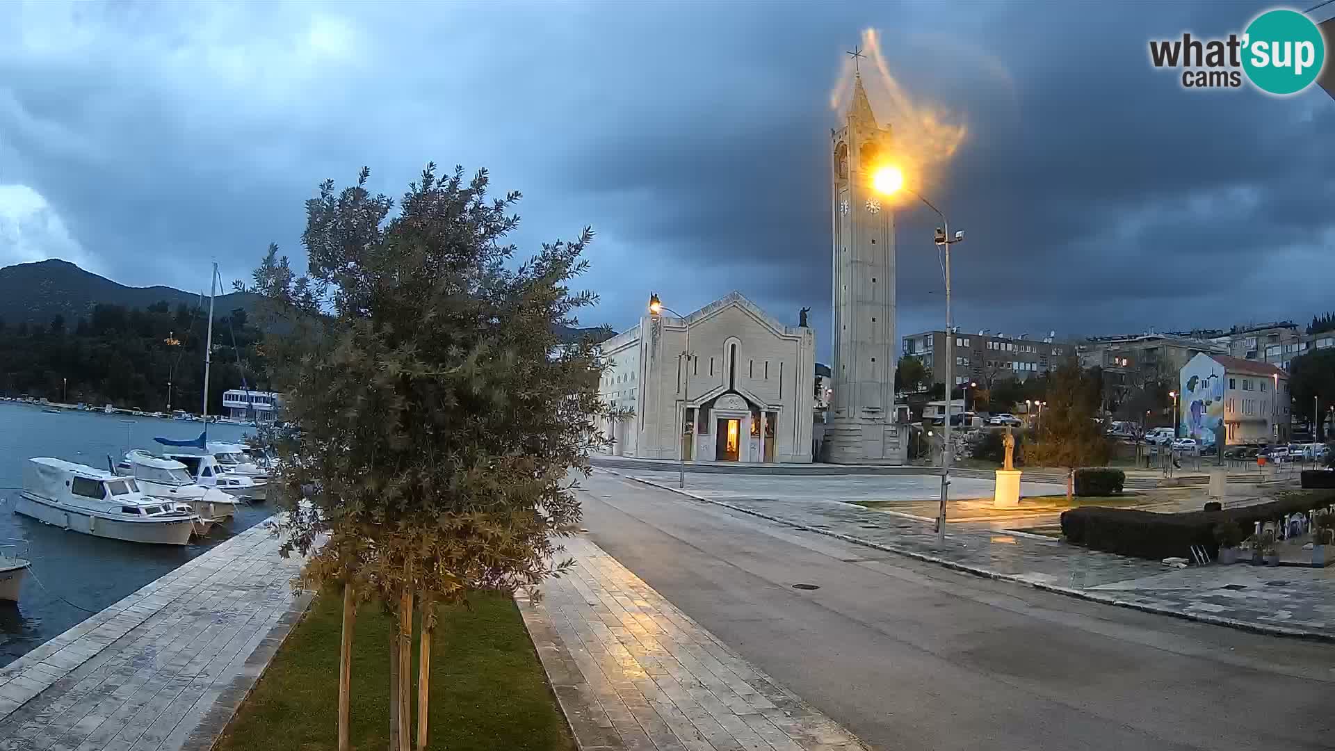 Web kamera Ploče | Očaravajući pogled na Rivu i Katedralu