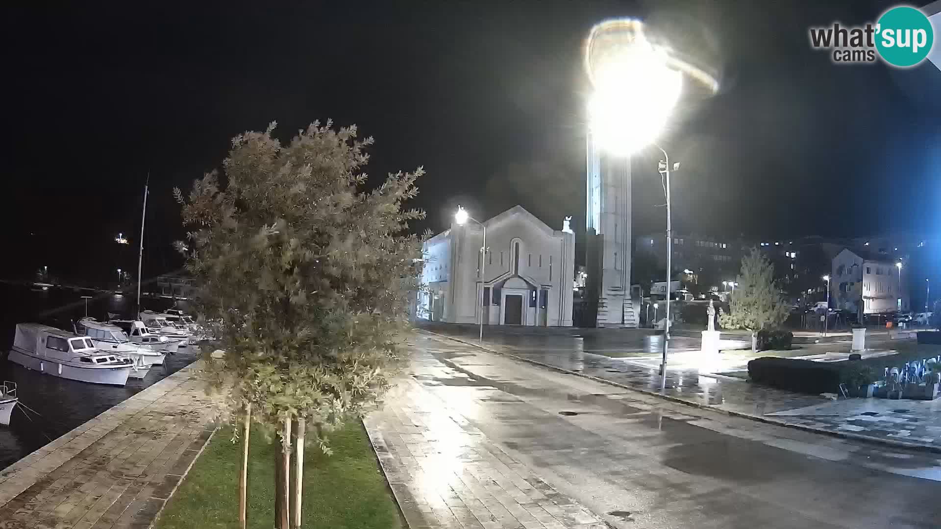 Ploče Webcam | Captivating Views of Riva and the Cathedral