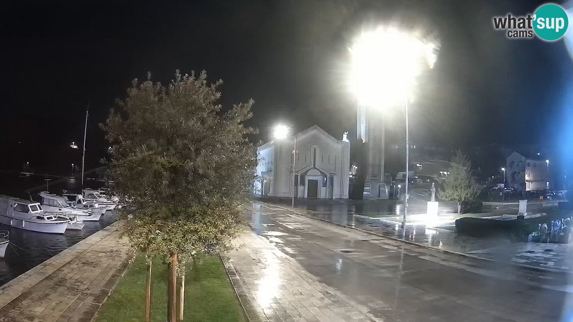 Spletna kamera Ploče | Osupljiv pogled na Rivo in katedralo