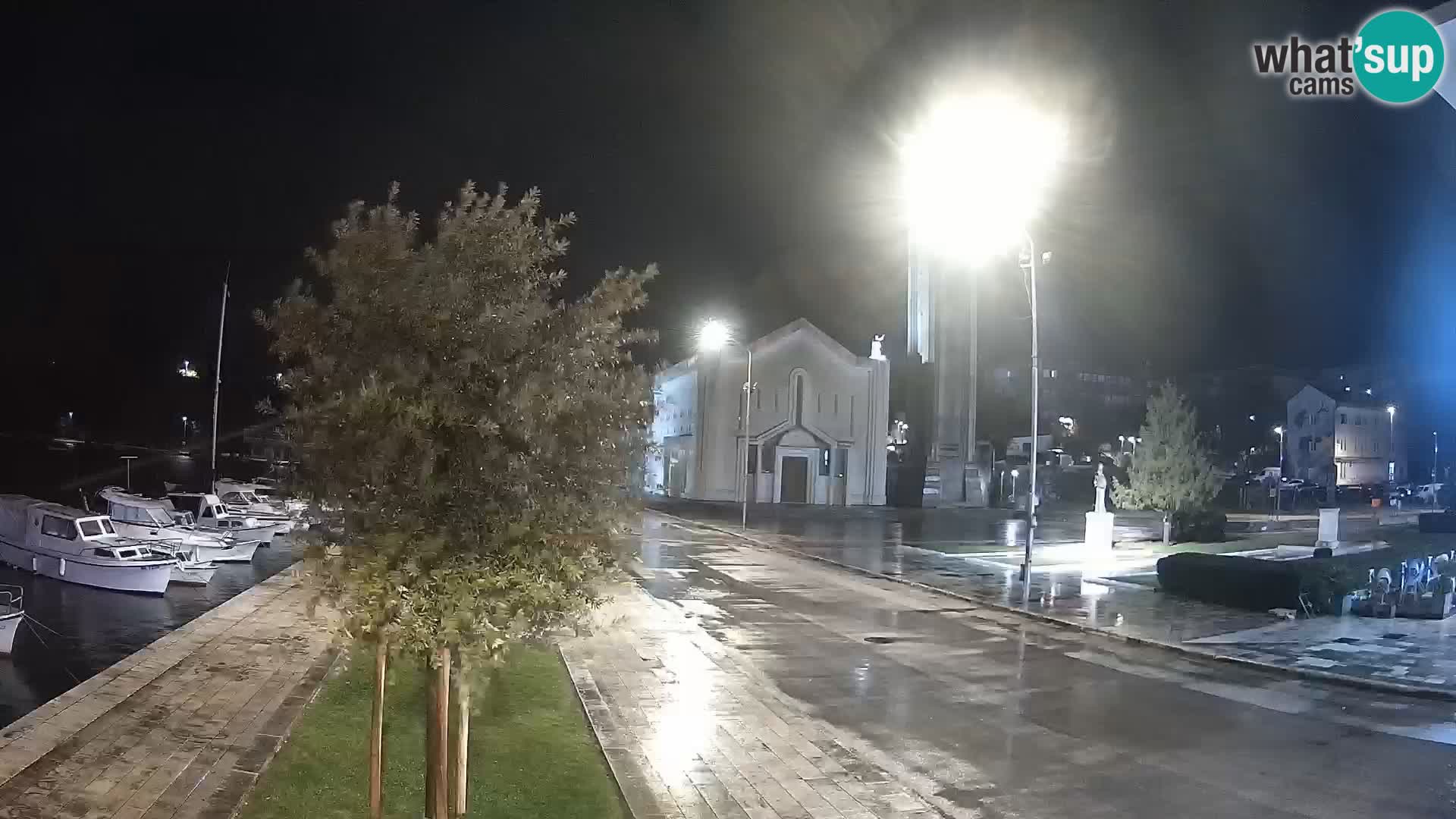 Spletna kamera Ploče | Osupljiv pogled na Rivo in katedralo