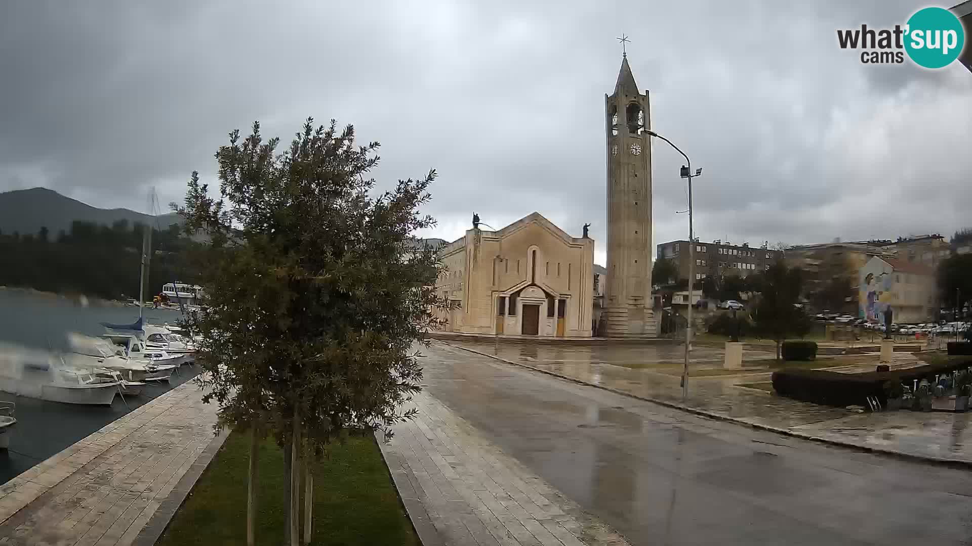 Spletna kamera Ploče | Osupljiv pogled na Rivo in katedralo