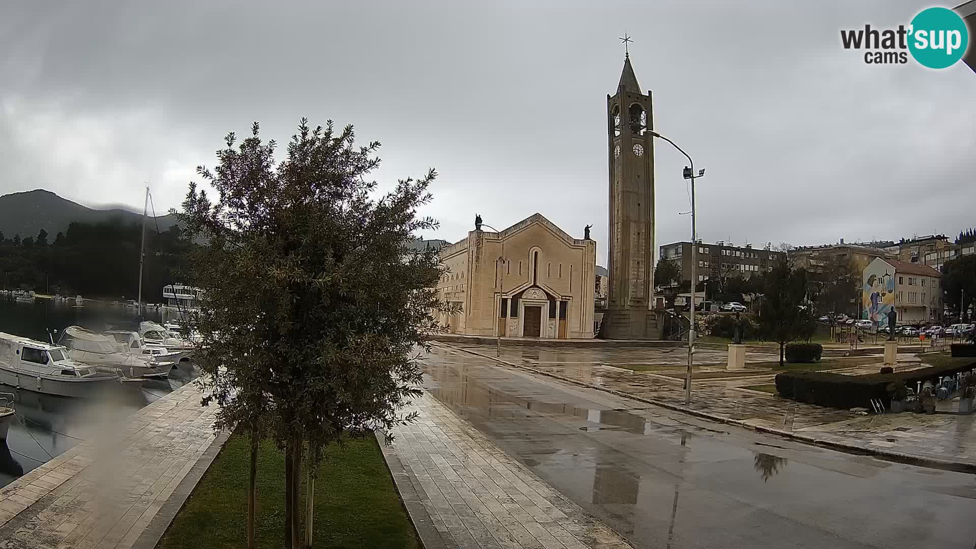 Spletna kamera Ploče | Osupljiv pogled na Rivo in katedralo