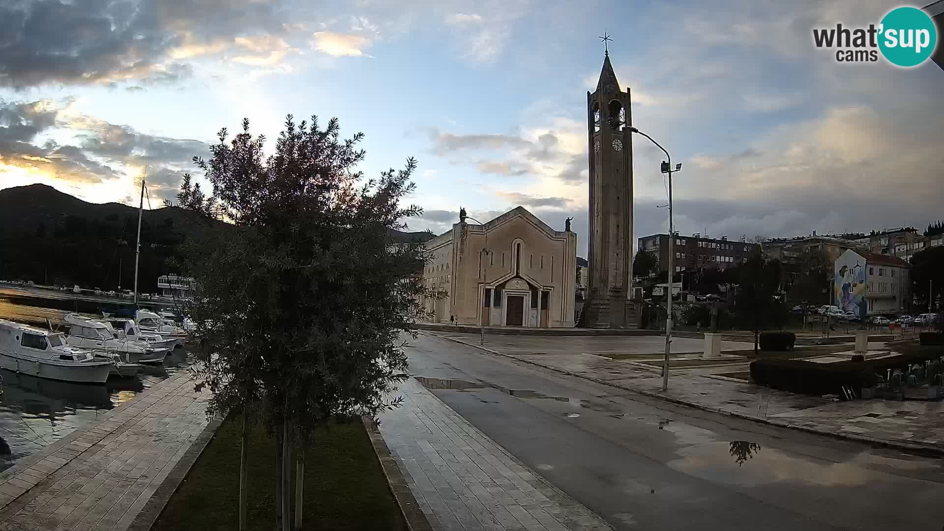 Ploče Cámara web | Vistas cautivadoras de Riva y la Catedral