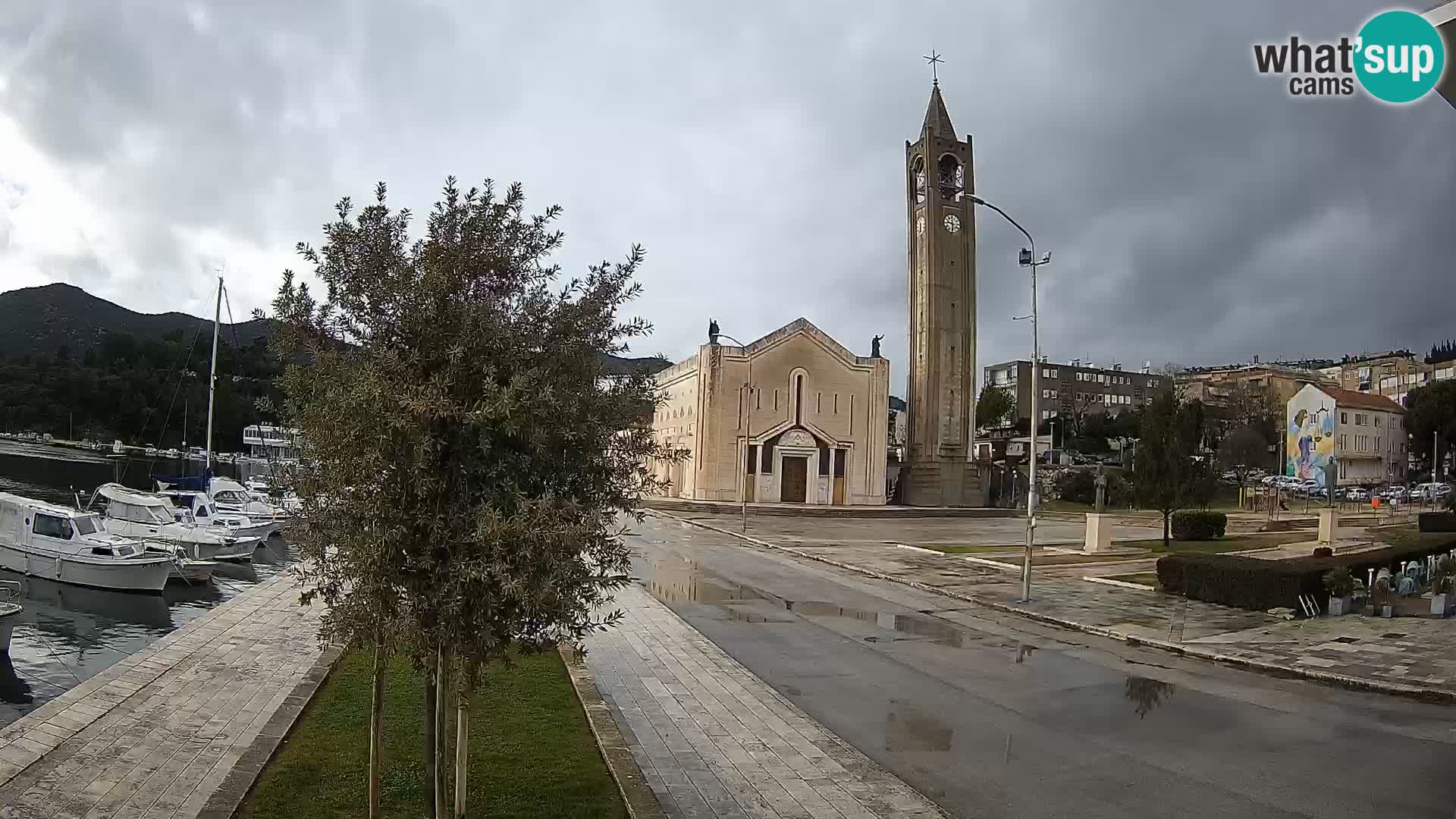 Ploče Cámara web | Vistas cautivadoras de Riva y la Catedral