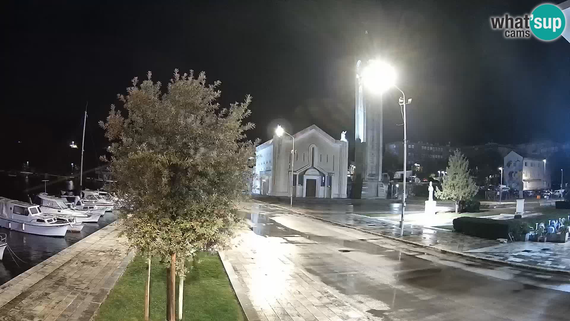 Ploče Webcam | Captivating Views of Riva and the Cathedral