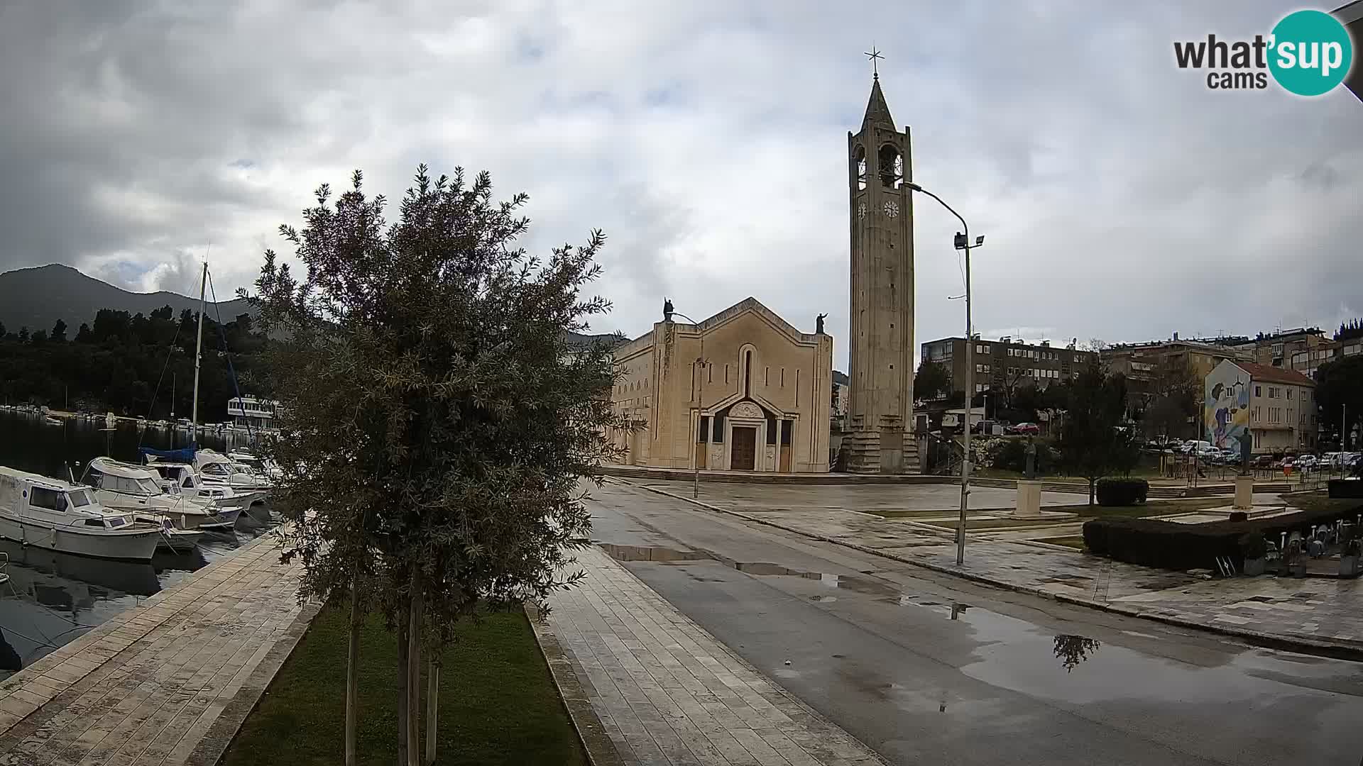 Spletna kamera Ploče | Osupljiv pogled na Rivo in katedralo