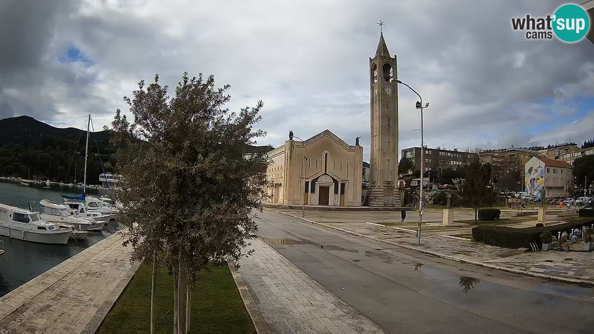 Spletna kamera Ploče | Osupljiv pogled na Rivo in katedralo