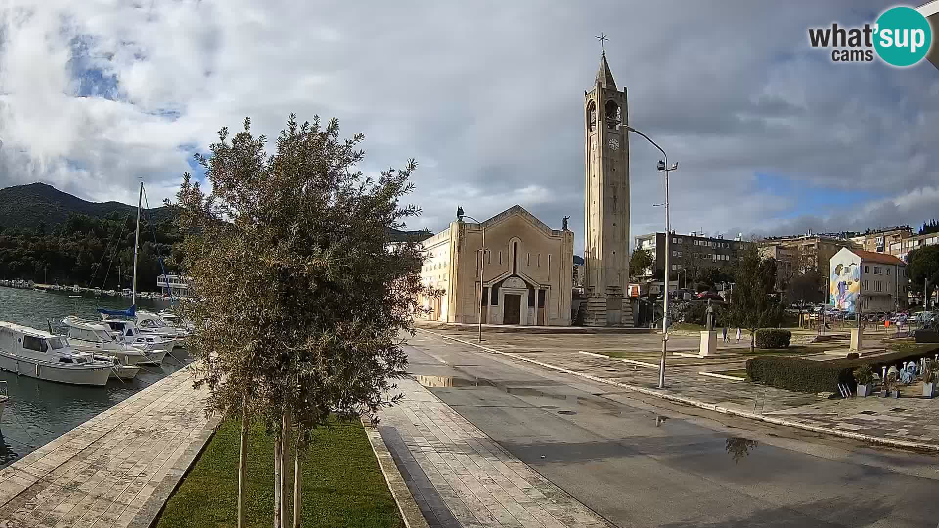 Spletna kamera Ploče | Osupljiv pogled na Rivo in katedralo