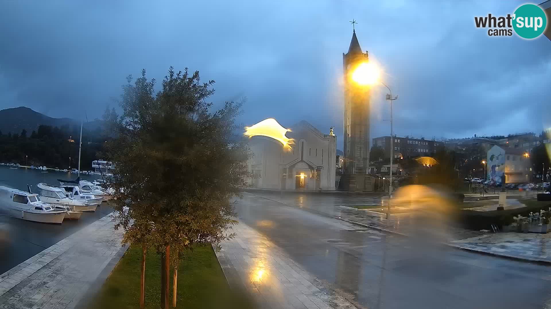 Spletna kamera Ploče | Osupljiv pogled na Rivo in katedralo