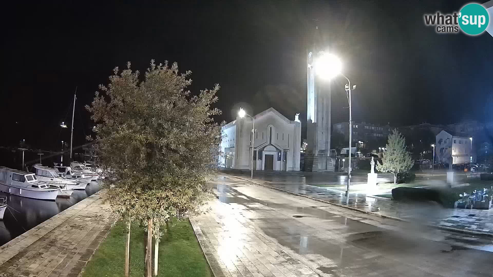 Ploče Webcam | Captivating Views of Riva and the Cathedral
