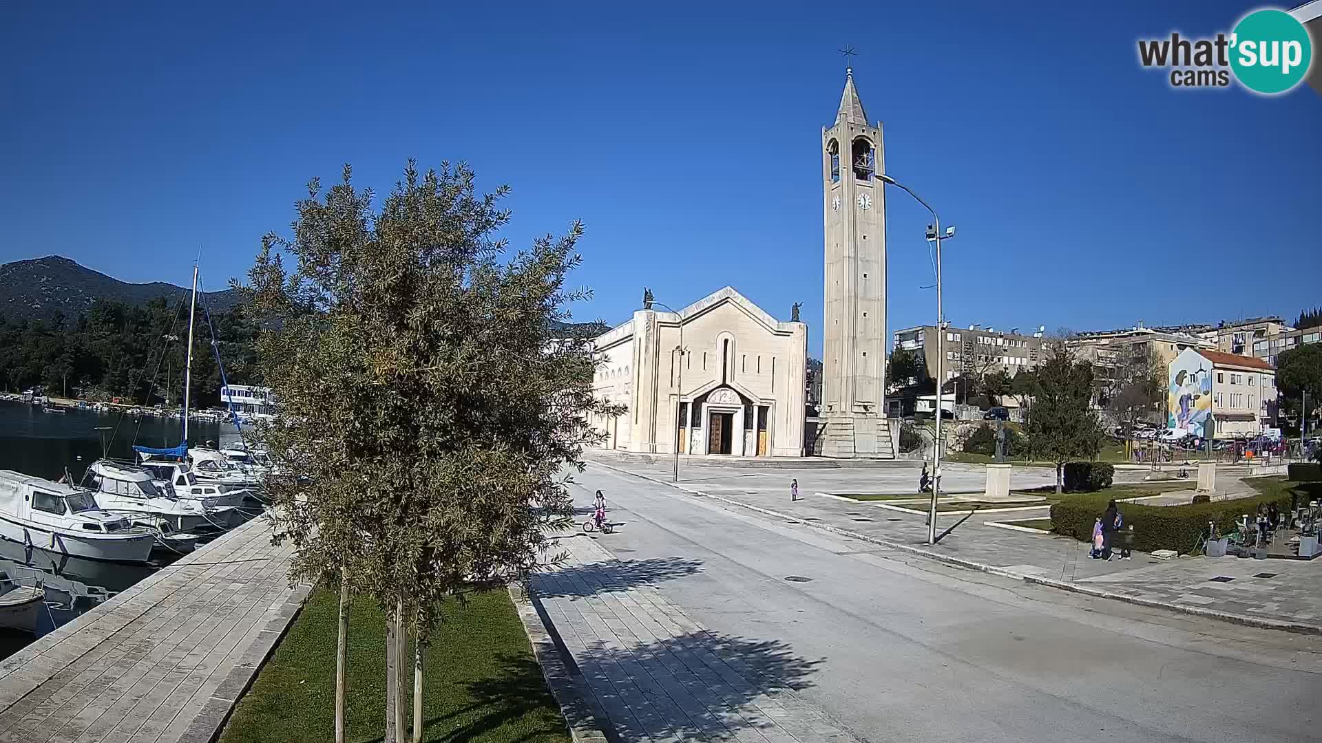 Spletna kamera Ploče | Osupljiv pogled na Rivo in katedralo