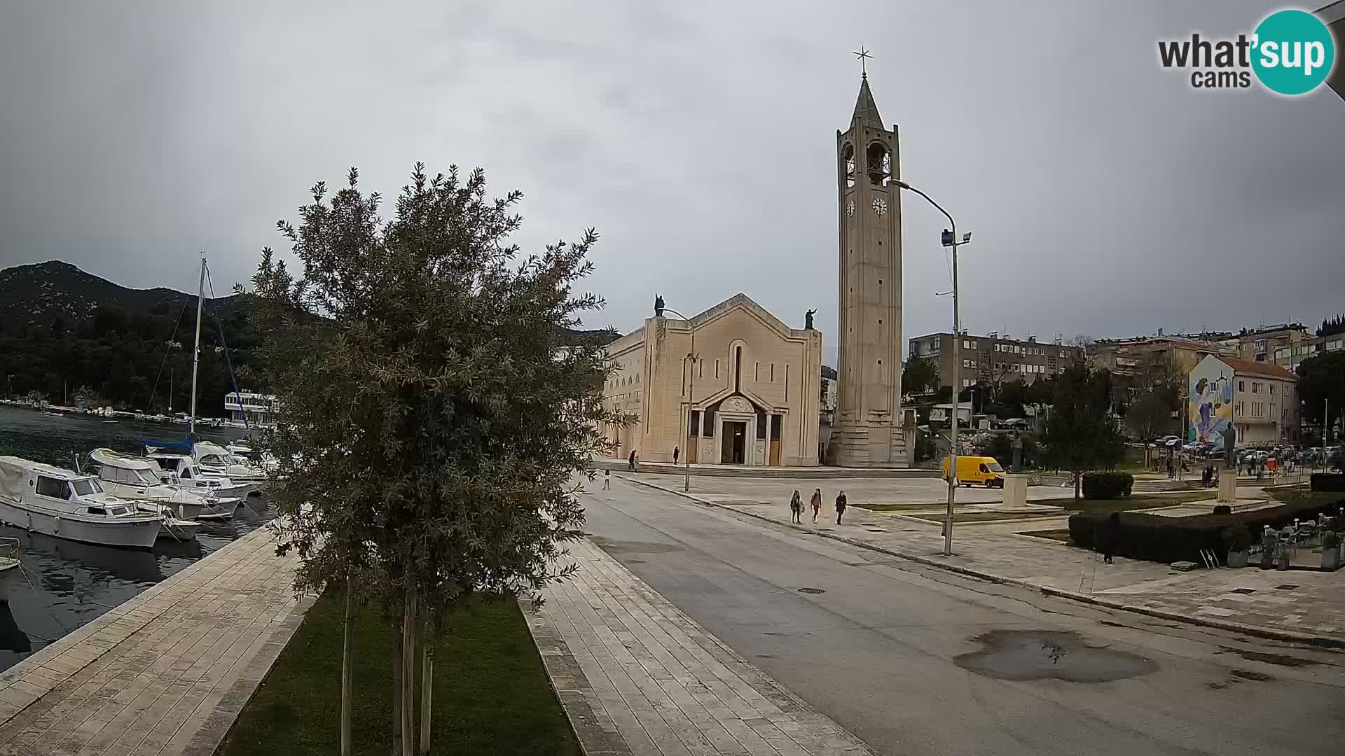 Ploče Cámara web | Vistas cautivadoras de Riva y la Catedral