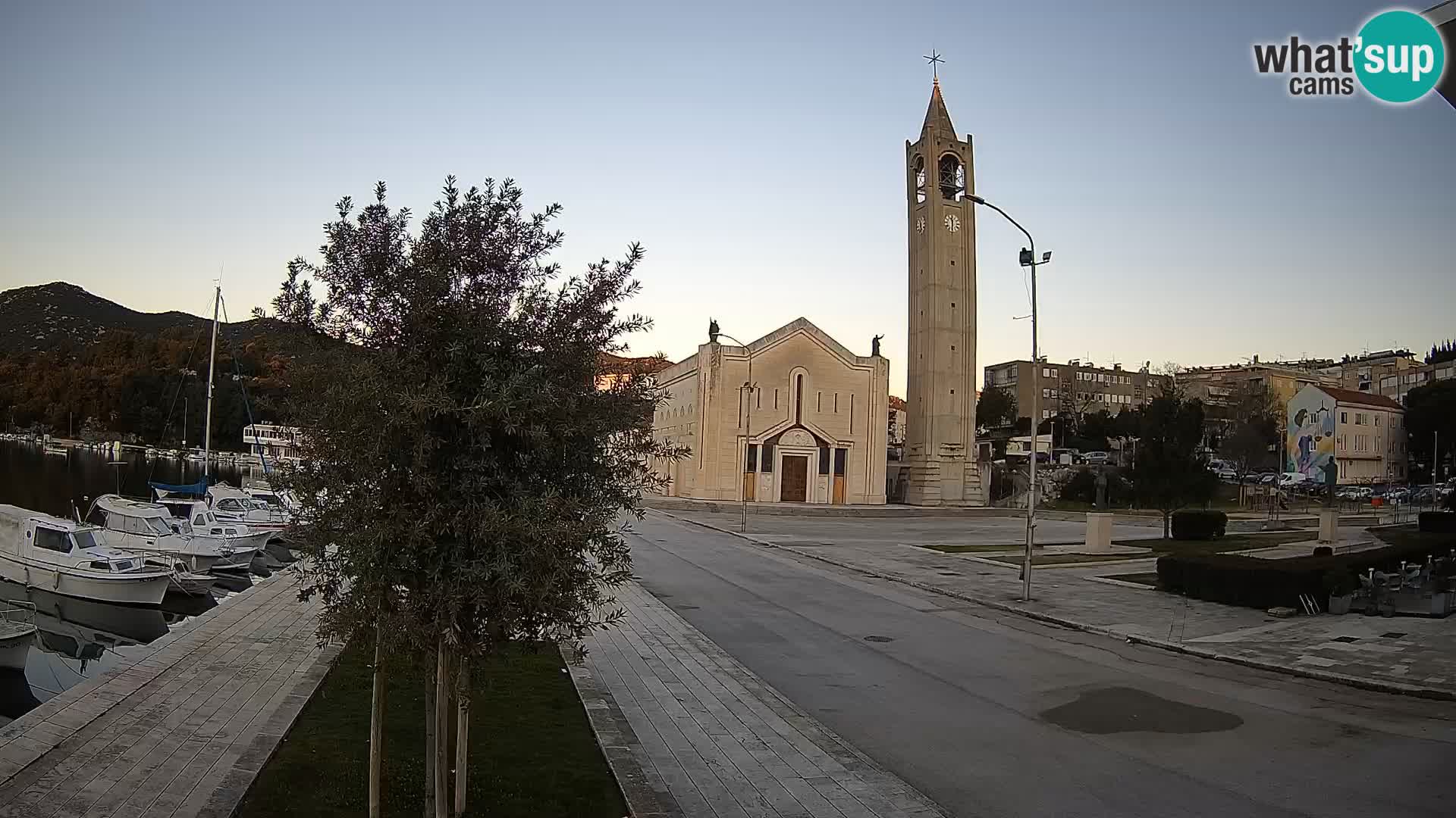 Webcam Ploče | Fesselnde Ausblicke auf Riva und die Kathedrale