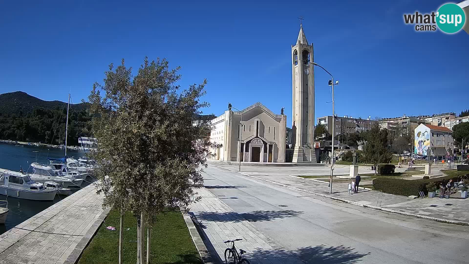 Spletna kamera Ploče | Osupljiv pogled na Rivo in katedralo