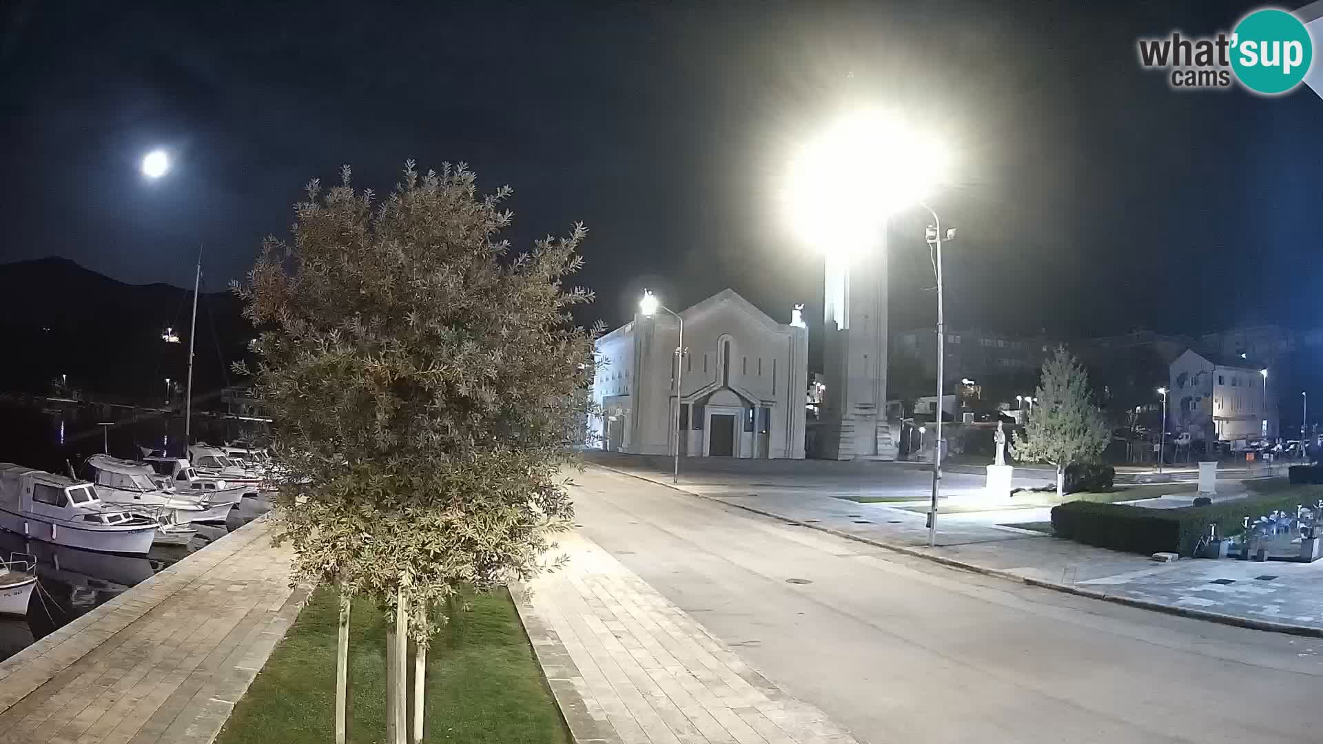 Ploče Cámara web | Vistas cautivadoras de Riva y la Catedral