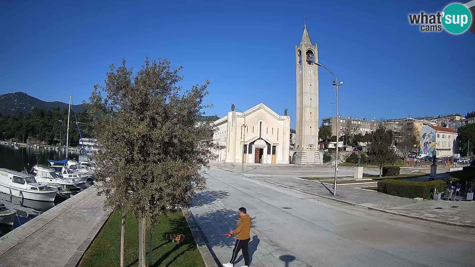 Ploče Cámara web | Vistas cautivadoras de Riva y la Catedral