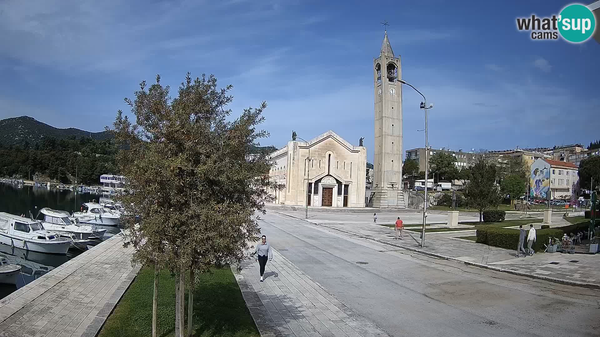 Ploče Webcam | Captivating Views of Riva and the Cathedral