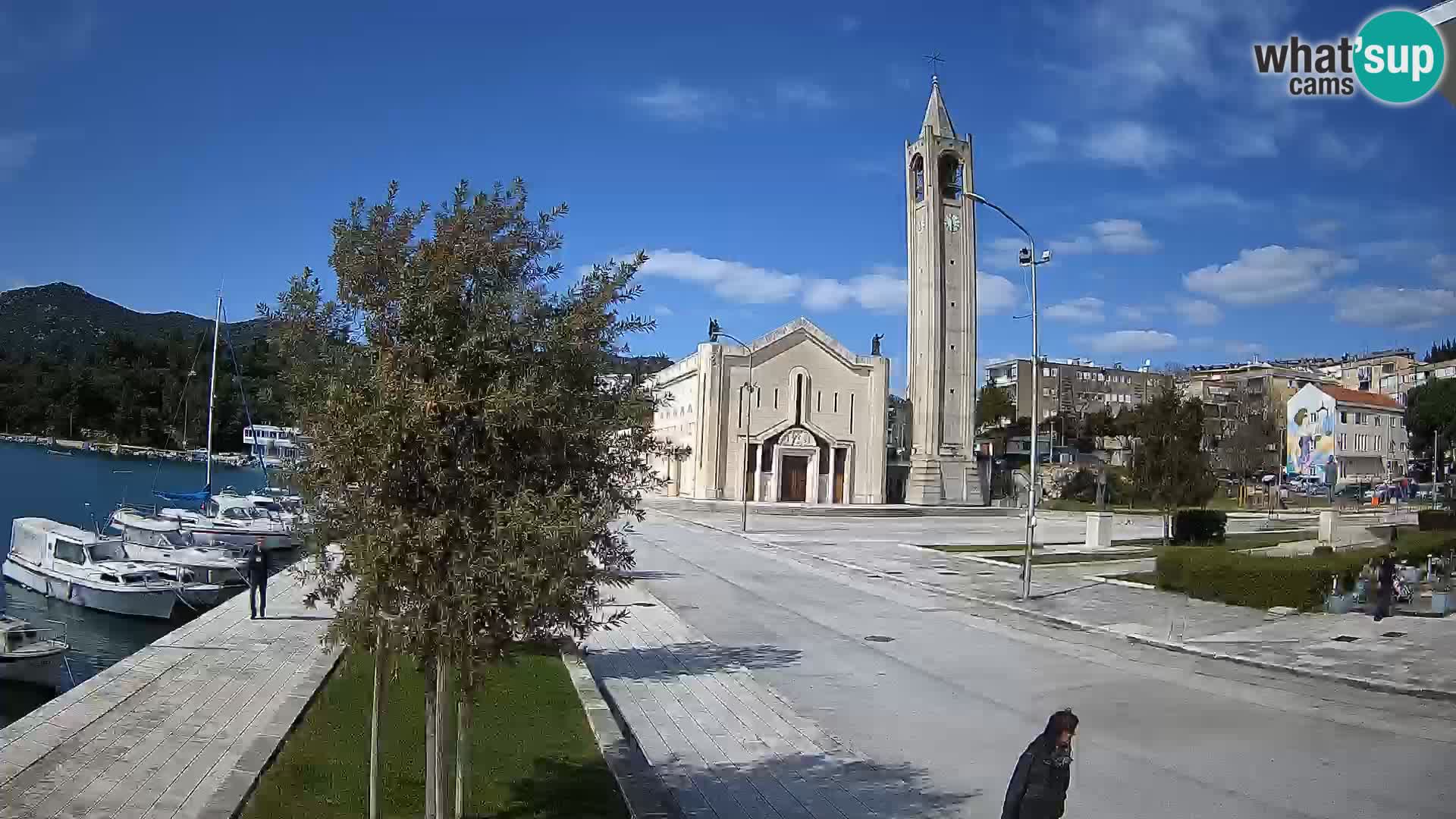Ploče Webcam | Captivating Views of Riva and the Cathedral