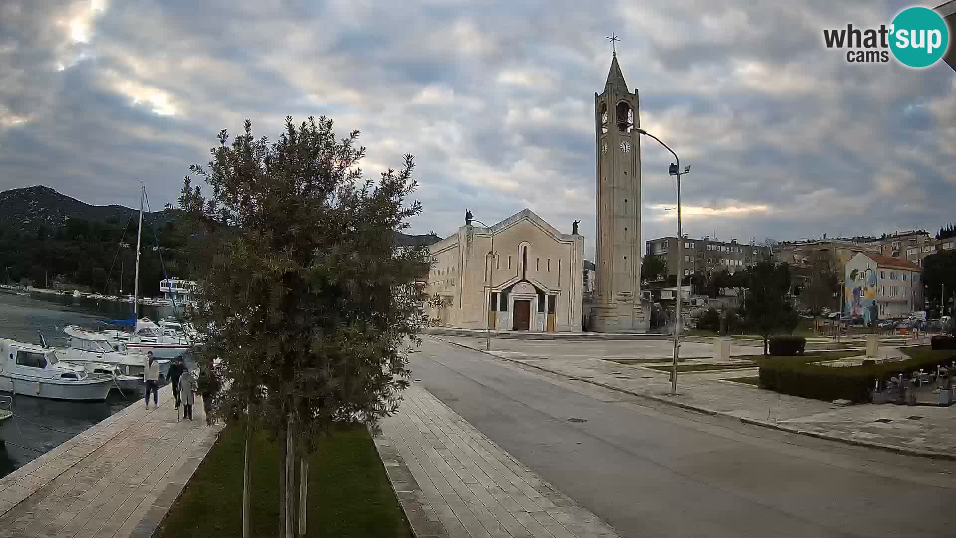 Webcam Ploče | Fesselnde Ausblicke auf Riva und die Kathedrale