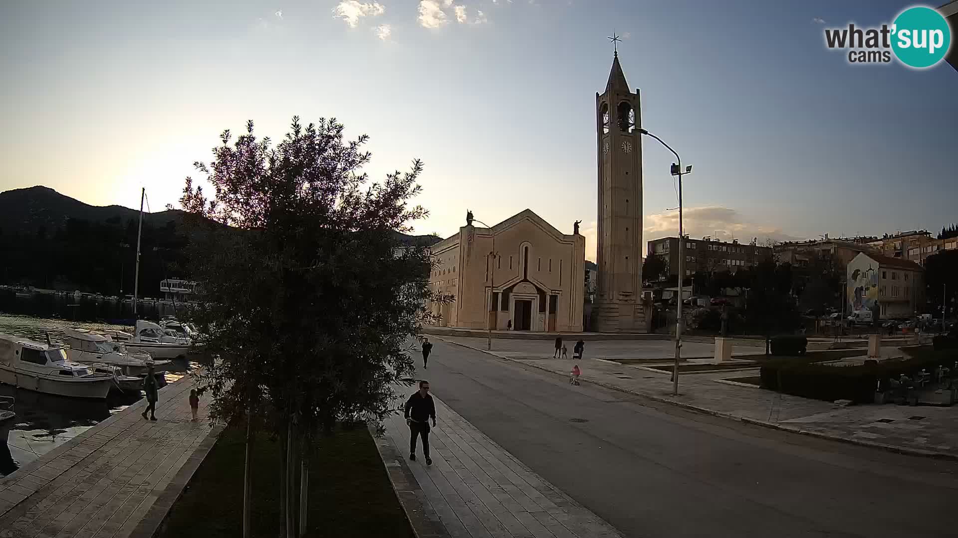 Ploče Cámara web | Vistas cautivadoras de Riva y la Catedral