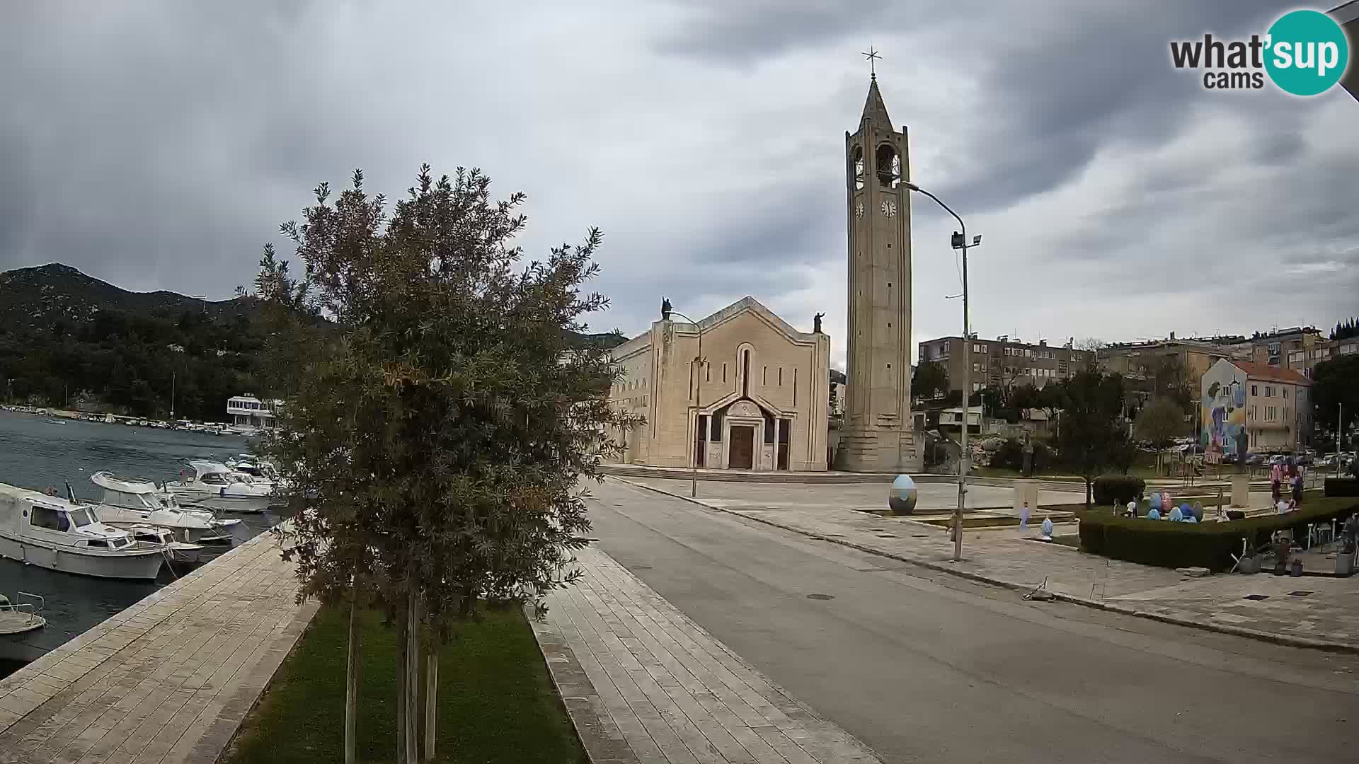 Ploče Cámara web | Vistas cautivadoras de Riva y la Catedral