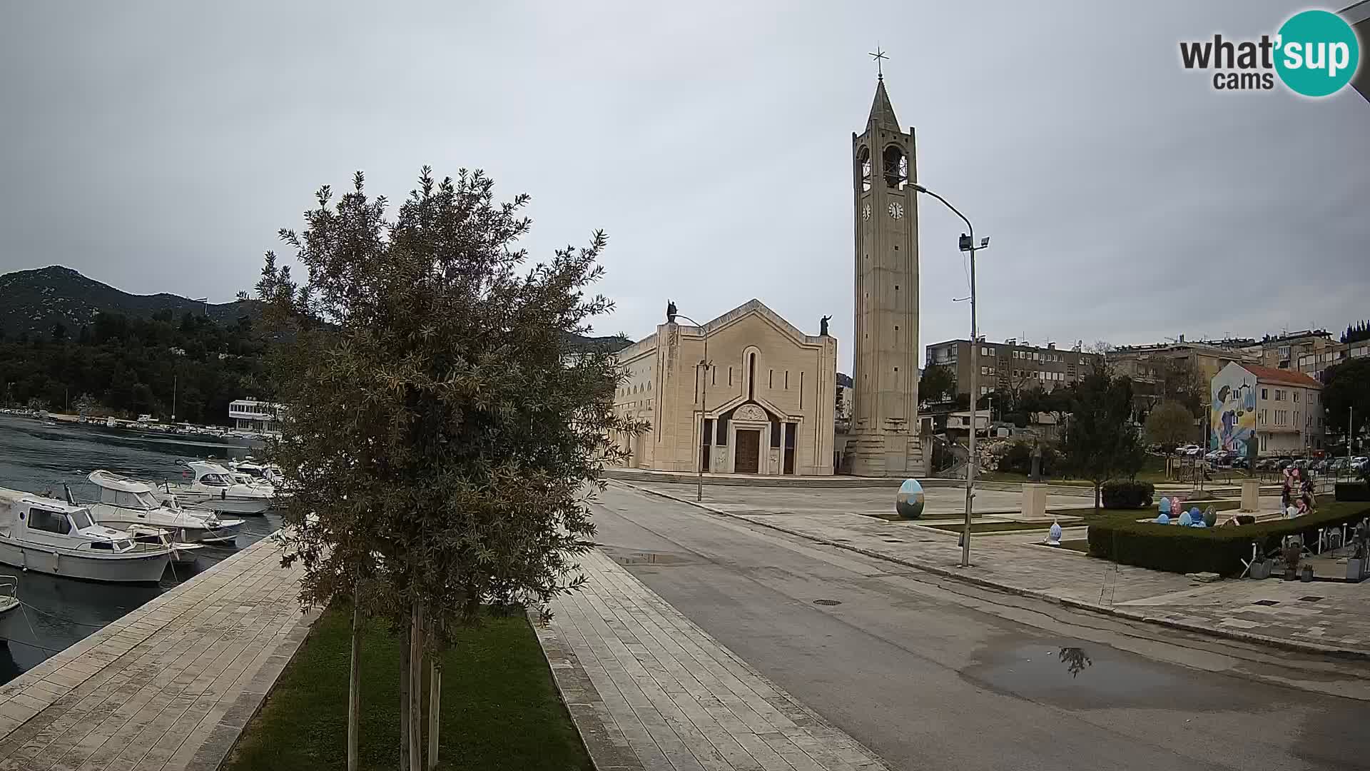 Spletna kamera Ploče | Osupljiv pogled na Rivo in katedralo