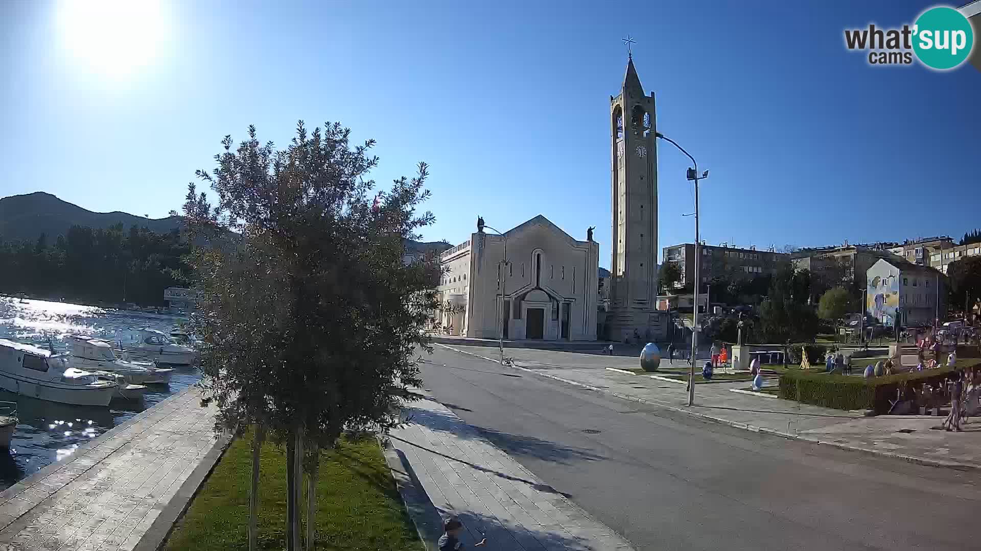 Ploče Cámara web | Vistas cautivadoras de Riva y la Catedral