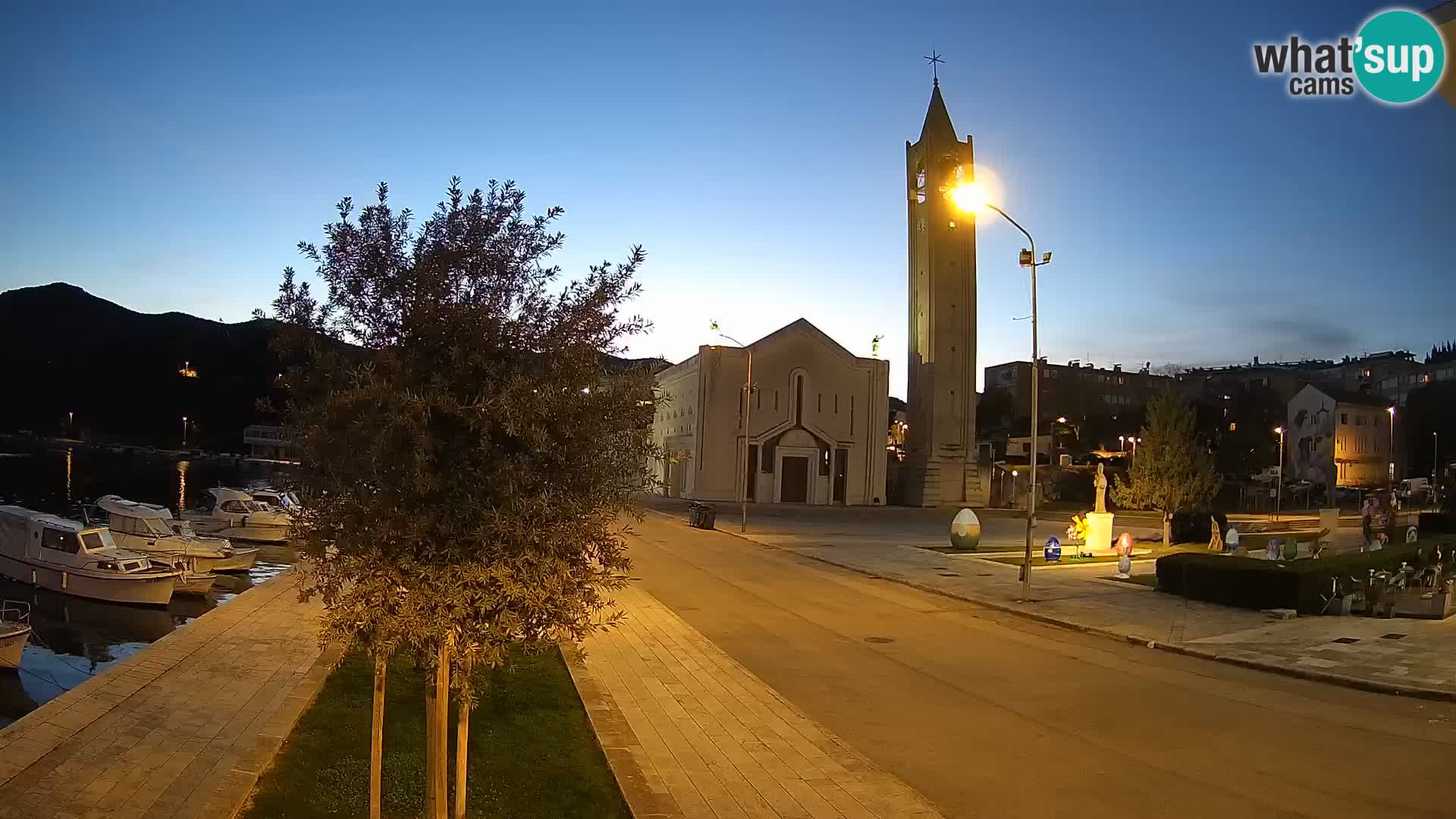 Webcam Ploče | Fesselnde Ausblicke auf Riva und die Kathedrale