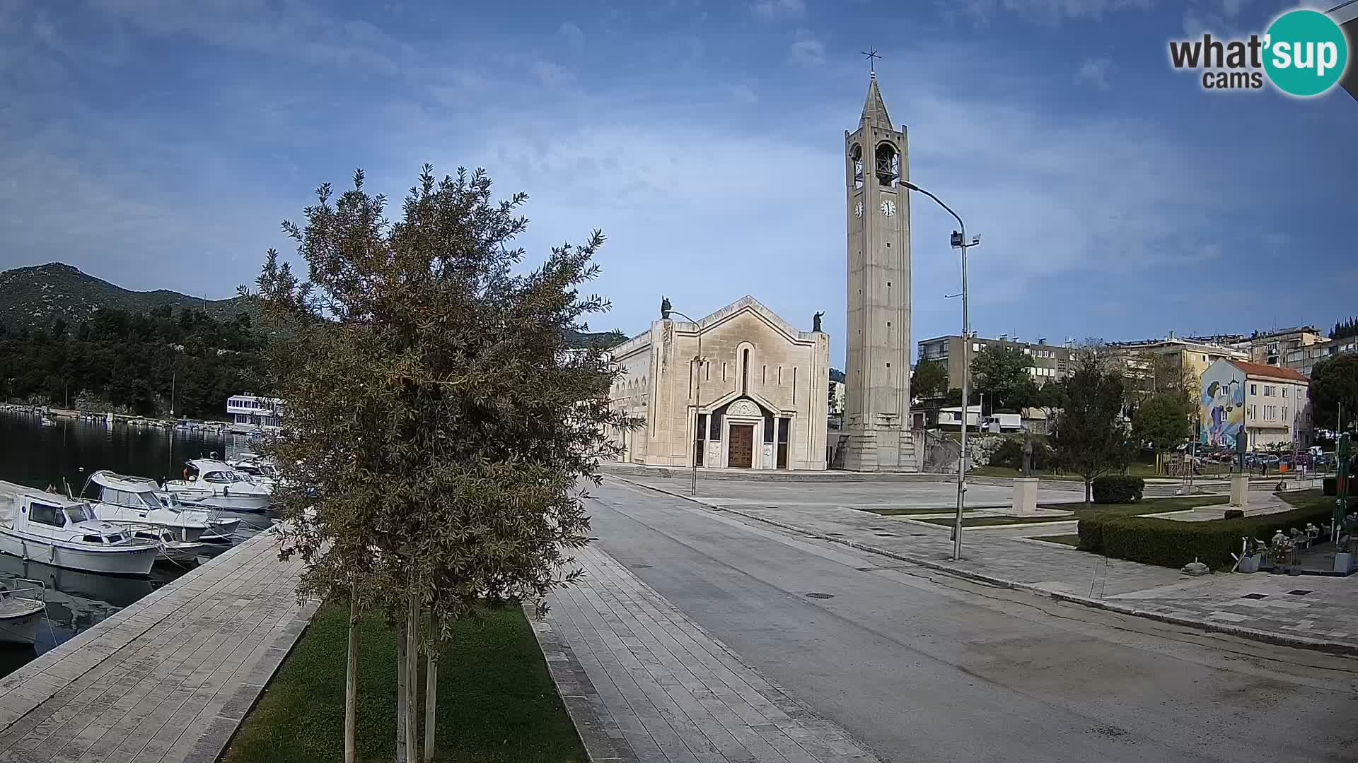 Ploče Webcam | Captivating Views of Riva and the Cathedral