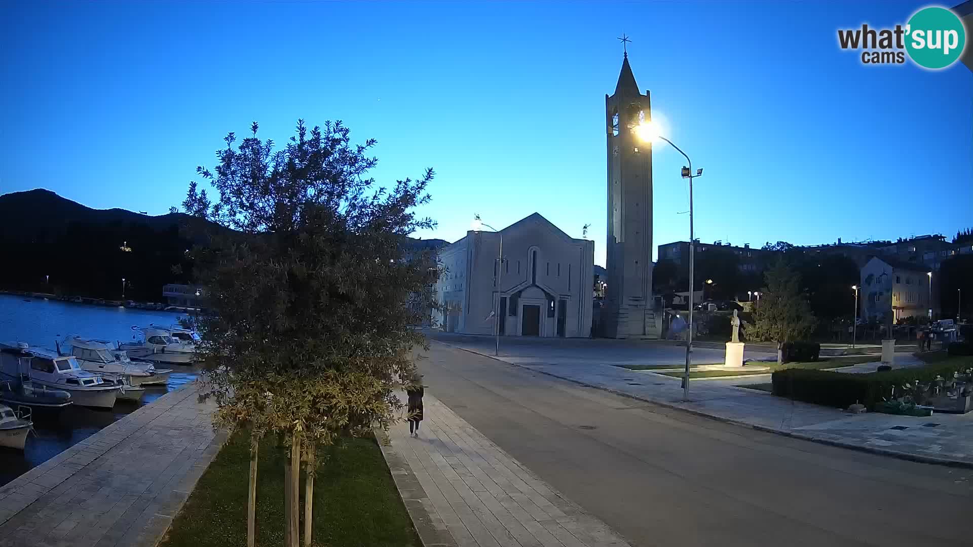 Ploče Cámara web | Vistas cautivadoras de Riva y la Catedral