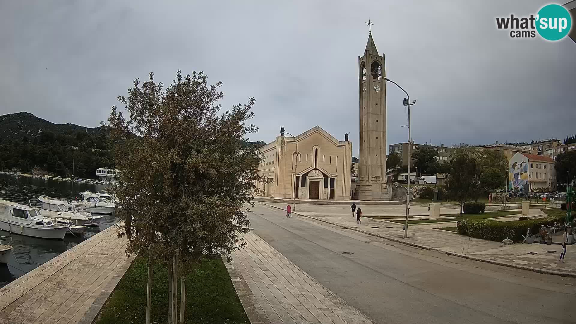 Ploče Cámara web | Vistas cautivadoras de Riva y la Catedral