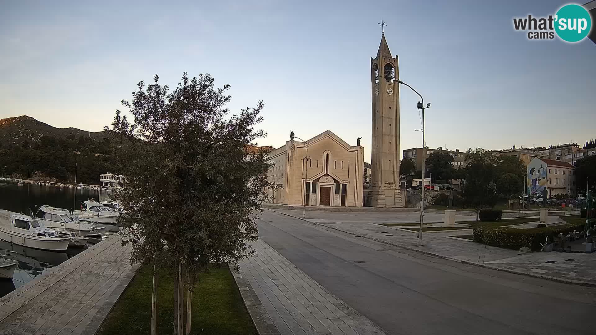 Ploče Cámara web | Vistas cautivadoras de Riva y la Catedral