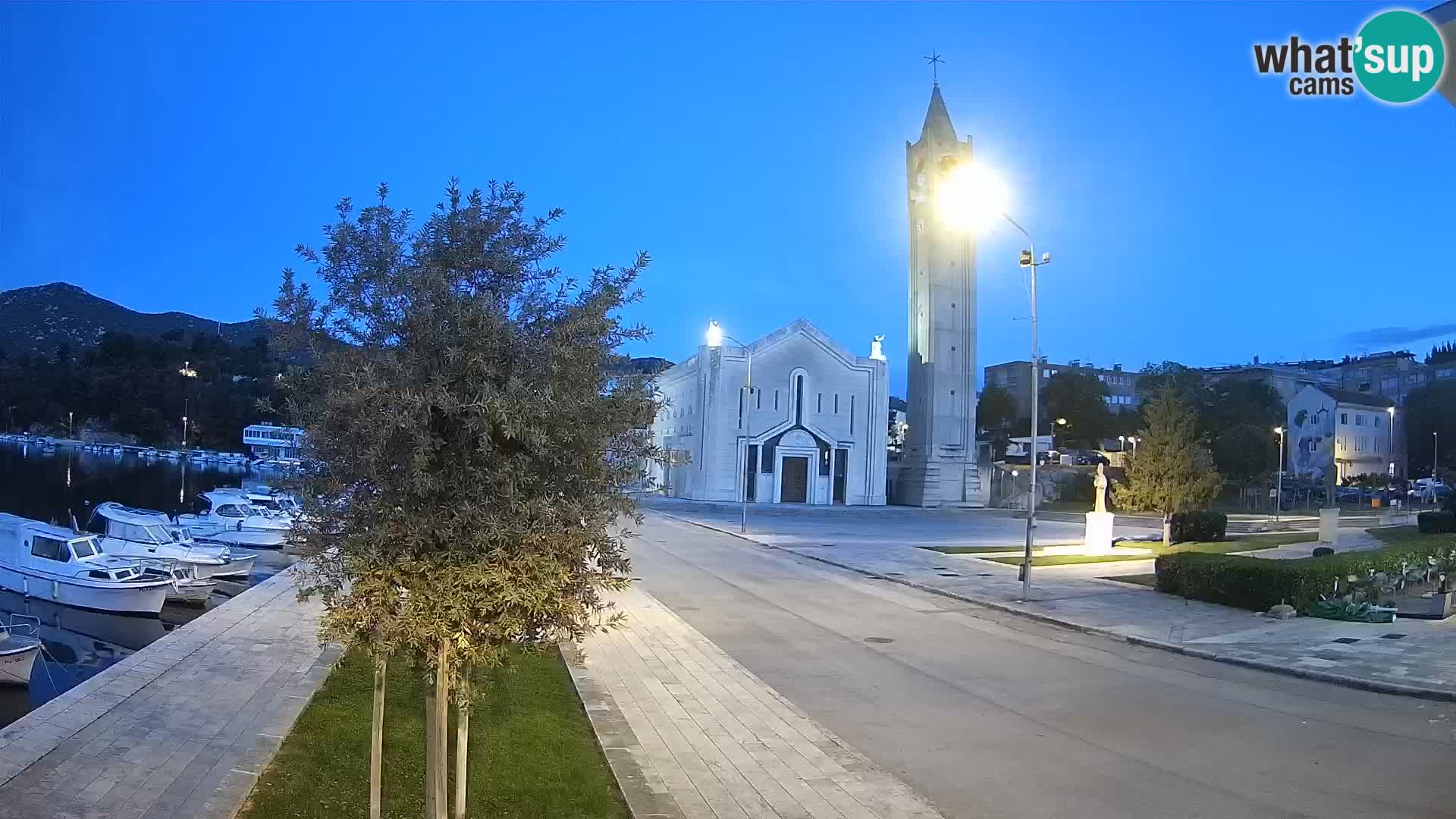 Ploče Cámara web | Vistas cautivadoras de Riva y la Catedral