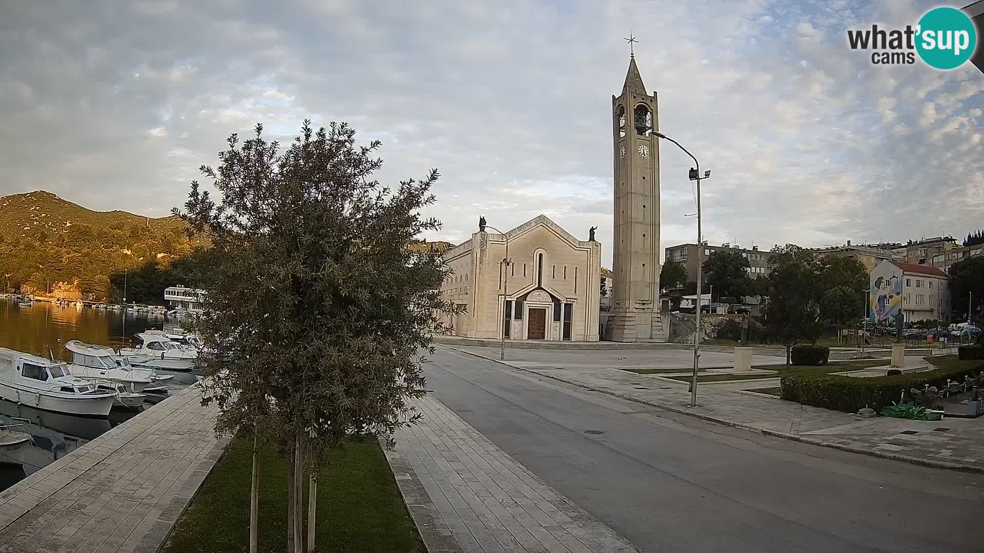 Ploče Cámara web | Vistas cautivadoras de Riva y la Catedral