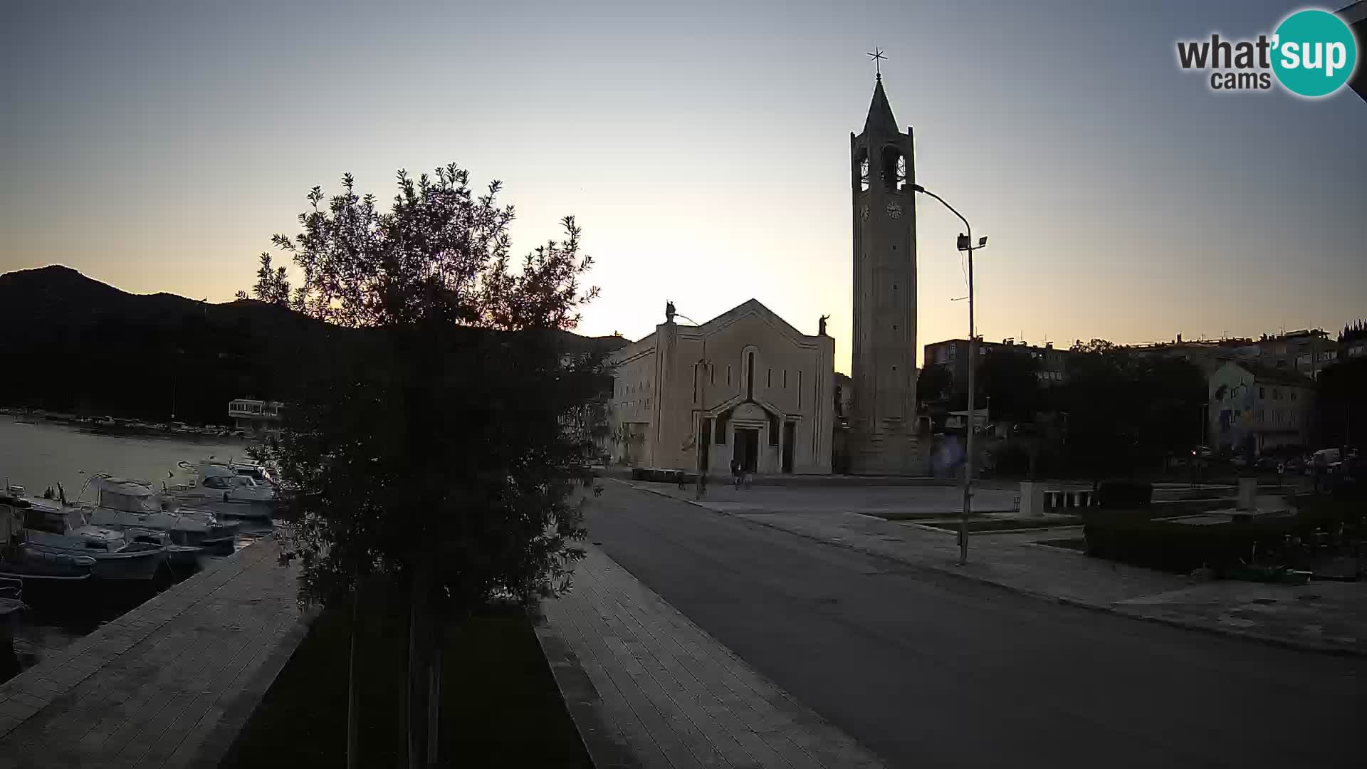 Webcam Ploče | Fesselnde Ausblicke auf Riva und die Kathedrale