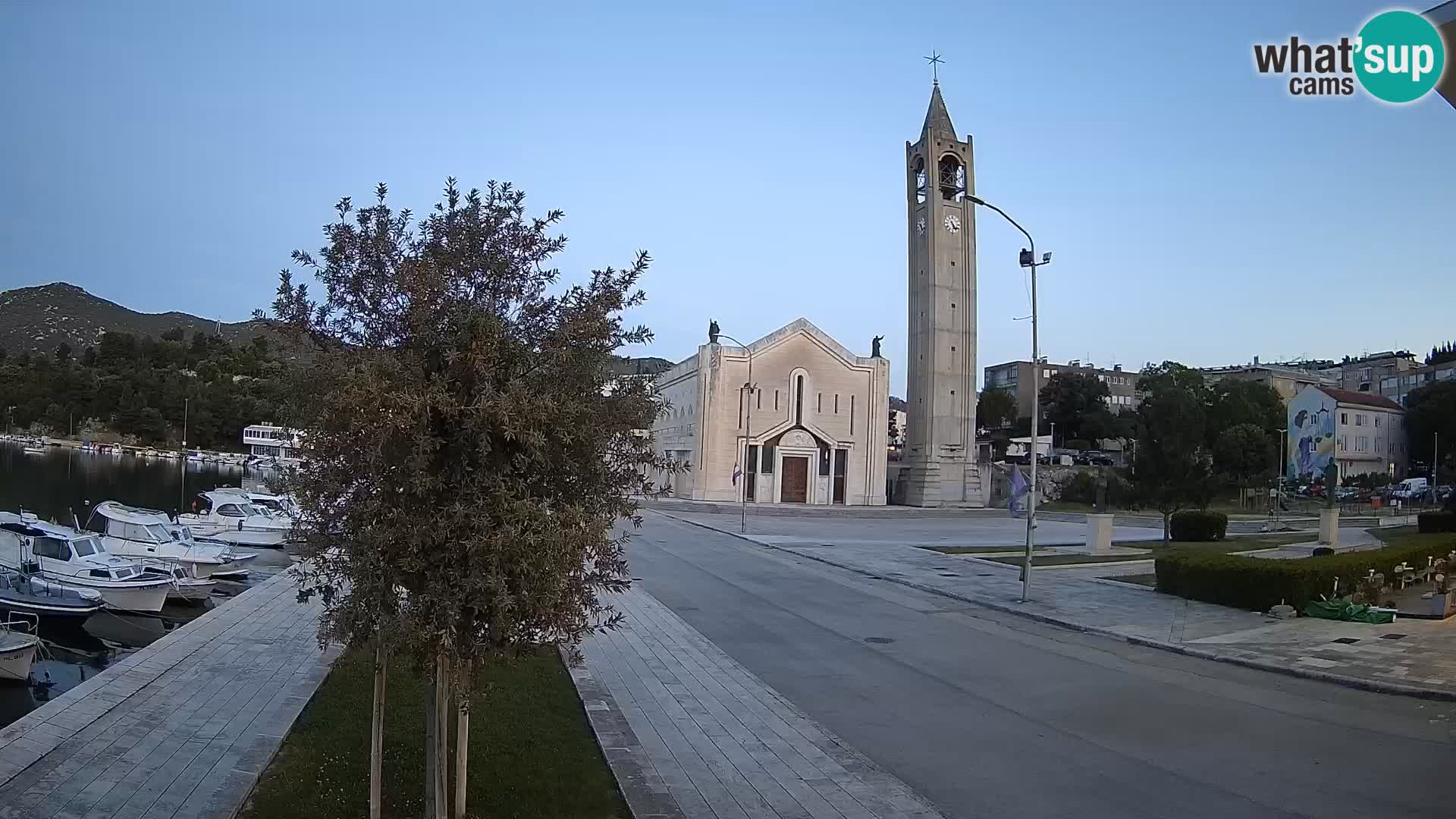 Spletna kamera Ploče | Osupljiv pogled na Rivo in katedralo