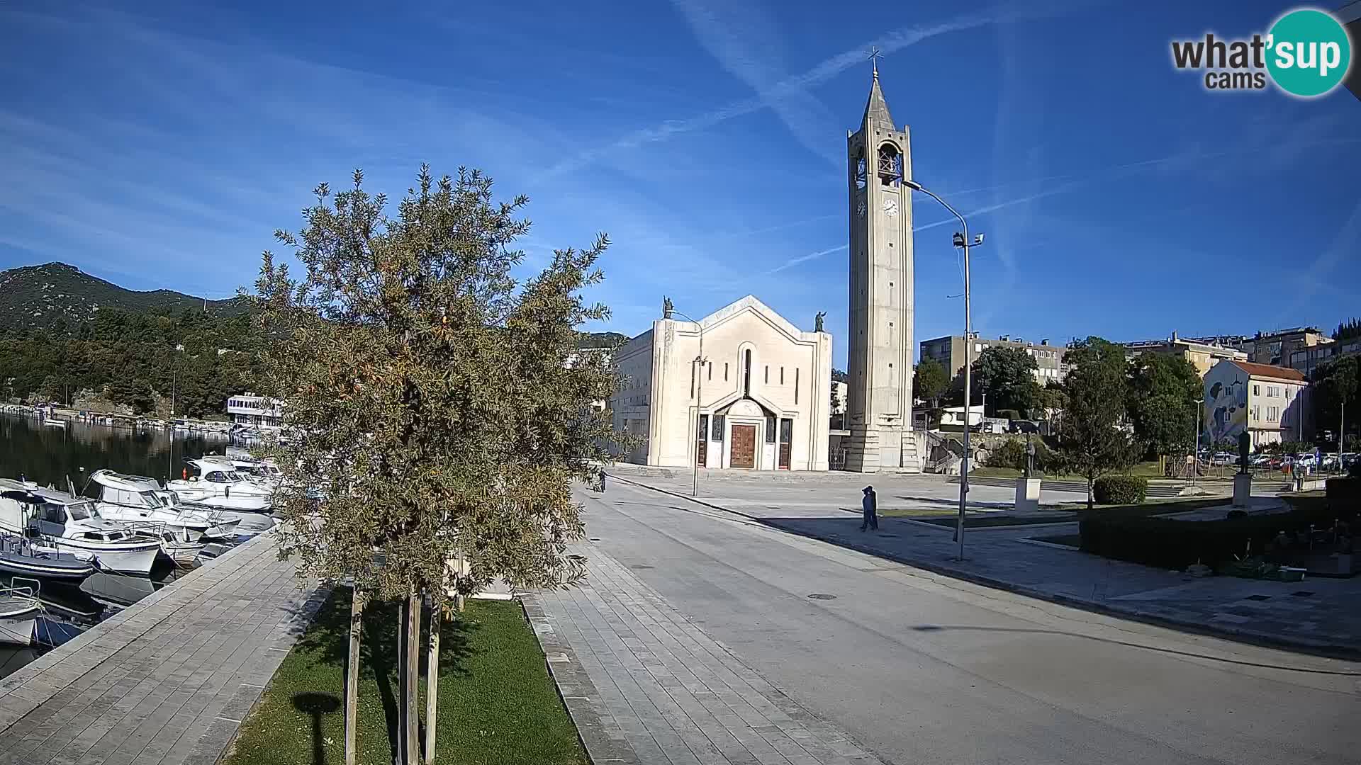 Ploče Webcam | Captivating Views of Riva and the Cathedral