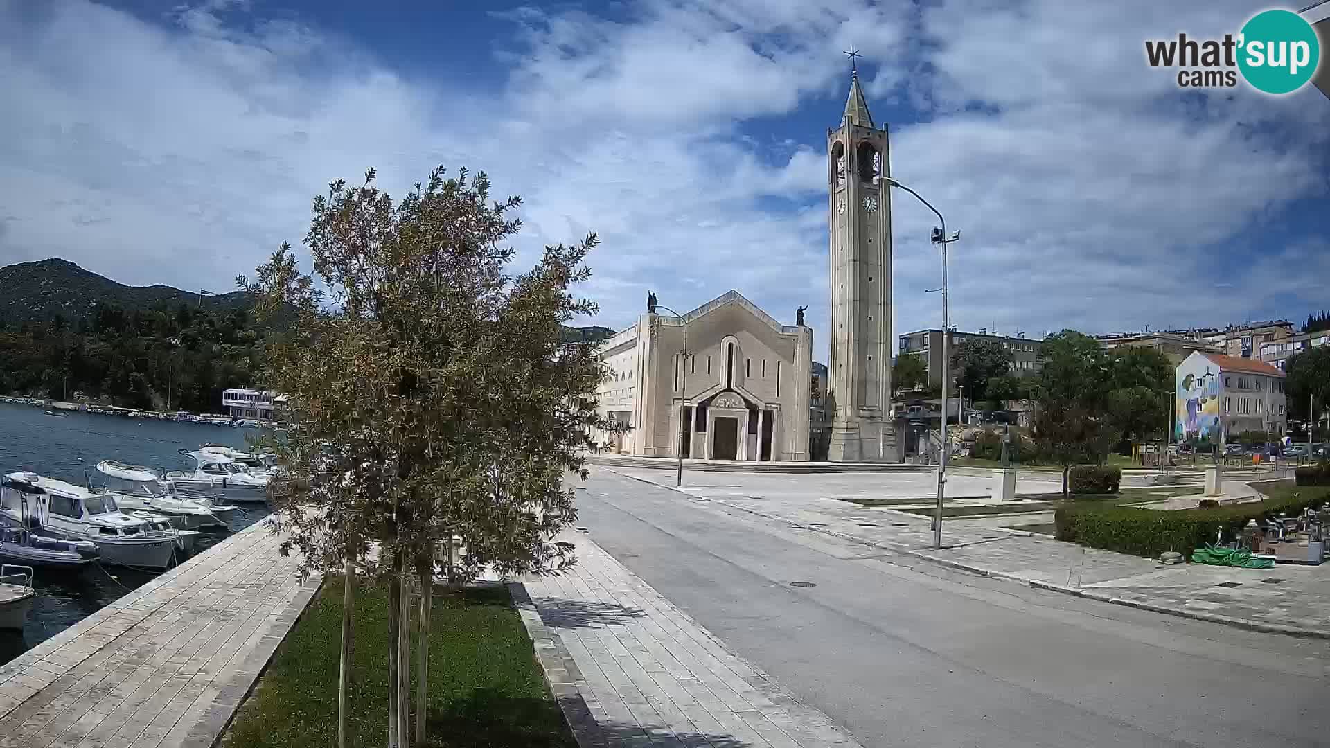 Ploče Webcam | Captivating Views of Riva and the Cathedral