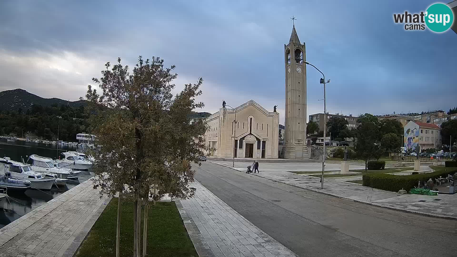 Spletna kamera Ploče | Osupljiv pogled na Rivo in katedralo