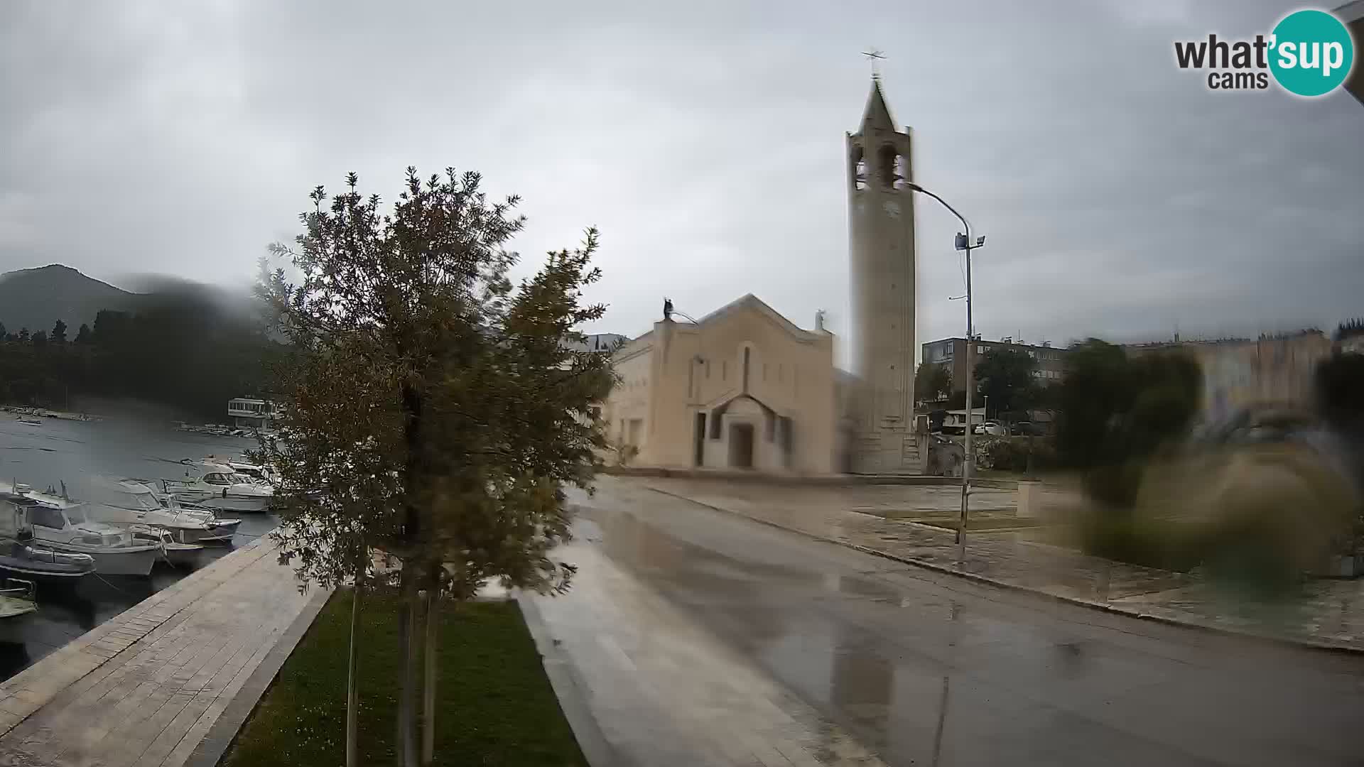 Spletna kamera Ploče | Osupljiv pogled na Rivo in katedralo