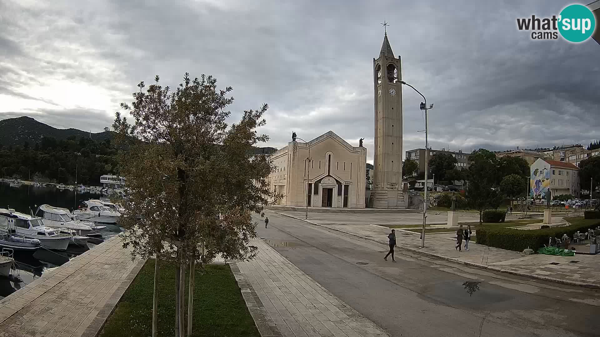 Spletna kamera Ploče | Osupljiv pogled na Rivo in katedralo