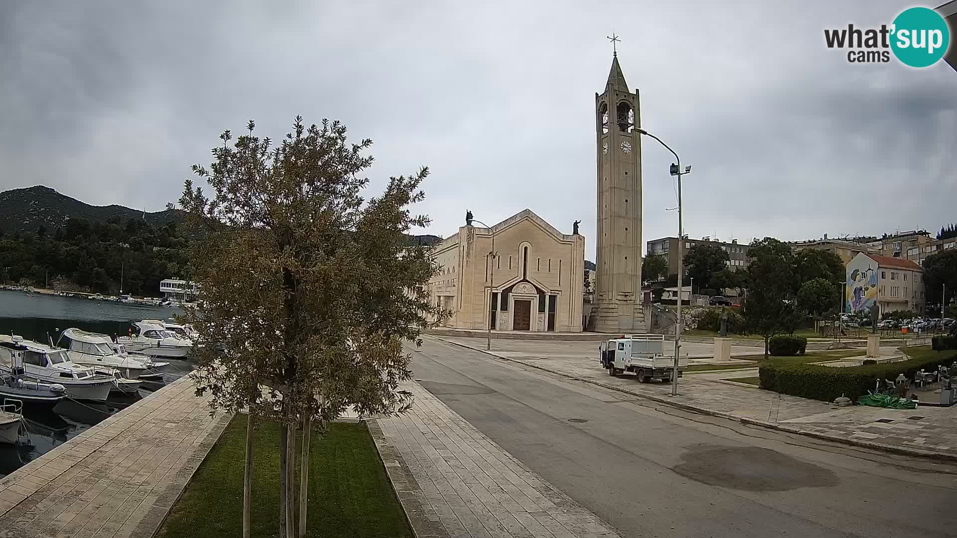 Ploče Cámara web | Vistas cautivadoras de Riva y la Catedral