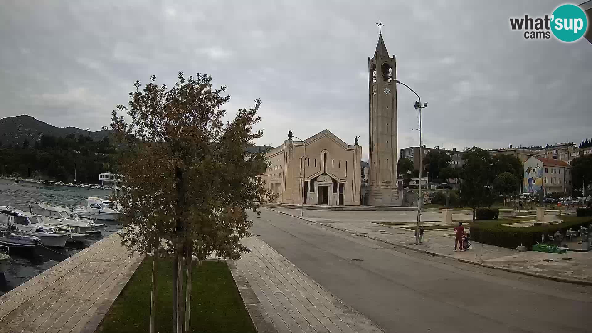 Spletna kamera Ploče | Osupljiv pogled na Rivo in katedralo