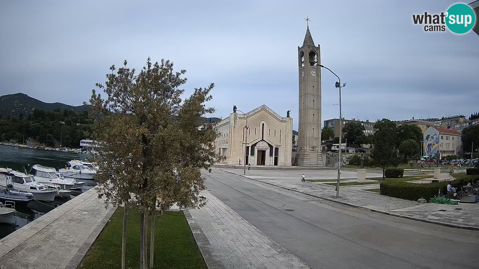 Ploče Cámara web | Vistas cautivadoras de Riva y la Catedral