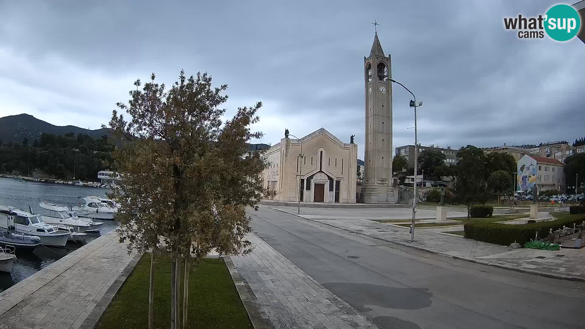 Ploče Cámara web | Vistas cautivadoras de Riva y la Catedral