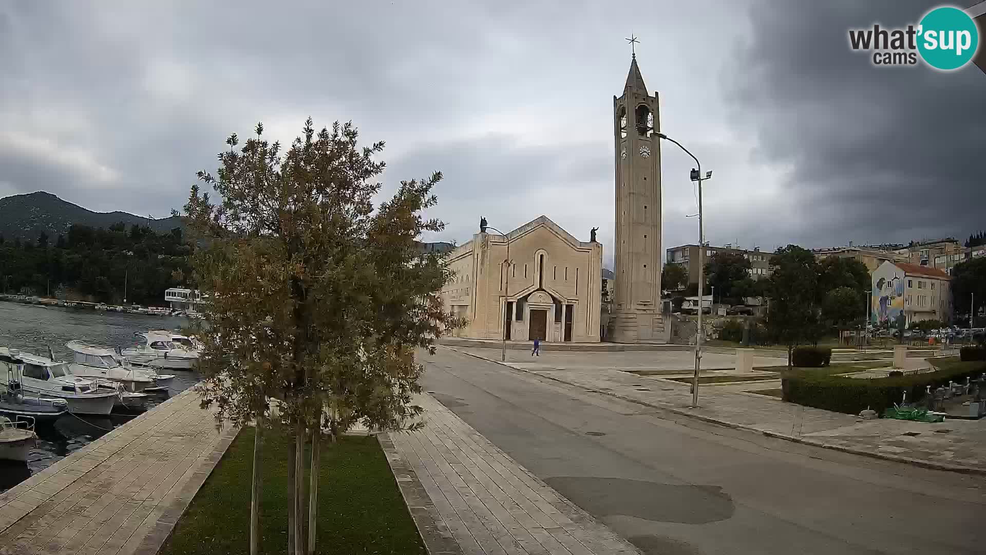 Ploče Cámara web | Vistas cautivadoras de Riva y la Catedral
