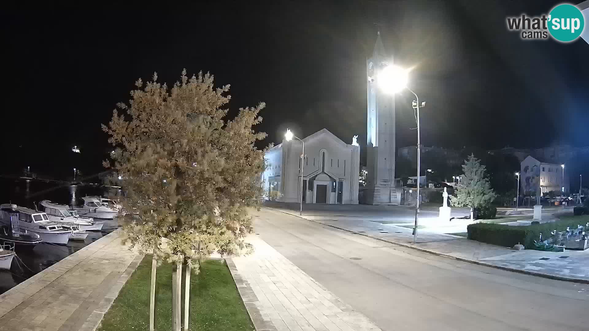 Spletna kamera Ploče | Osupljiv pogled na Rivo in katedralo