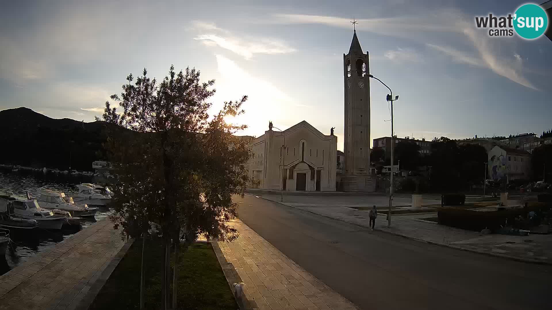 Spletna kamera Ploče | Osupljiv pogled na Rivo in katedralo