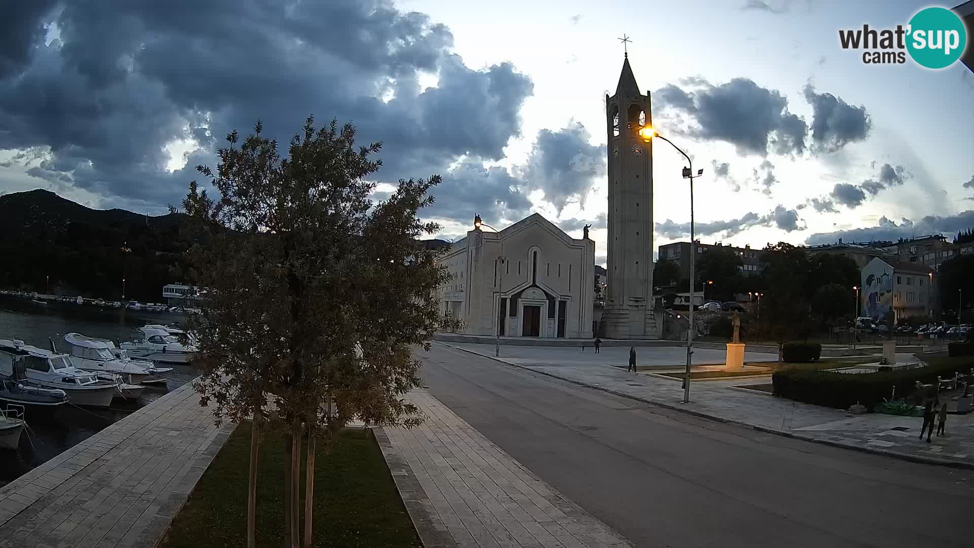 Webcam Ploče | Fesselnde Ausblicke auf Riva und die Kathedrale