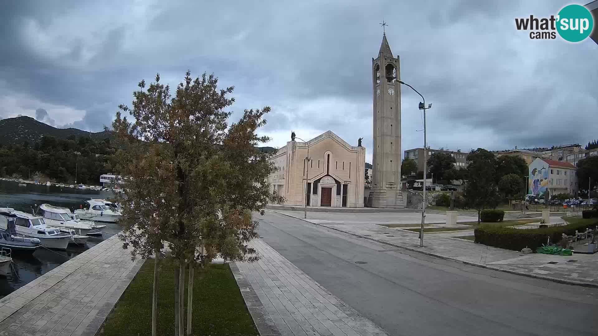 Ploče Cámara web | Vistas cautivadoras de Riva y la Catedral